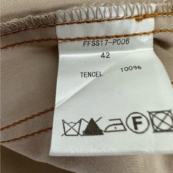 Filomena Fernandez 2 piece PantsSet. Pants size US 6-8, EU 42; Top: Size S. - Picture 12 of 16